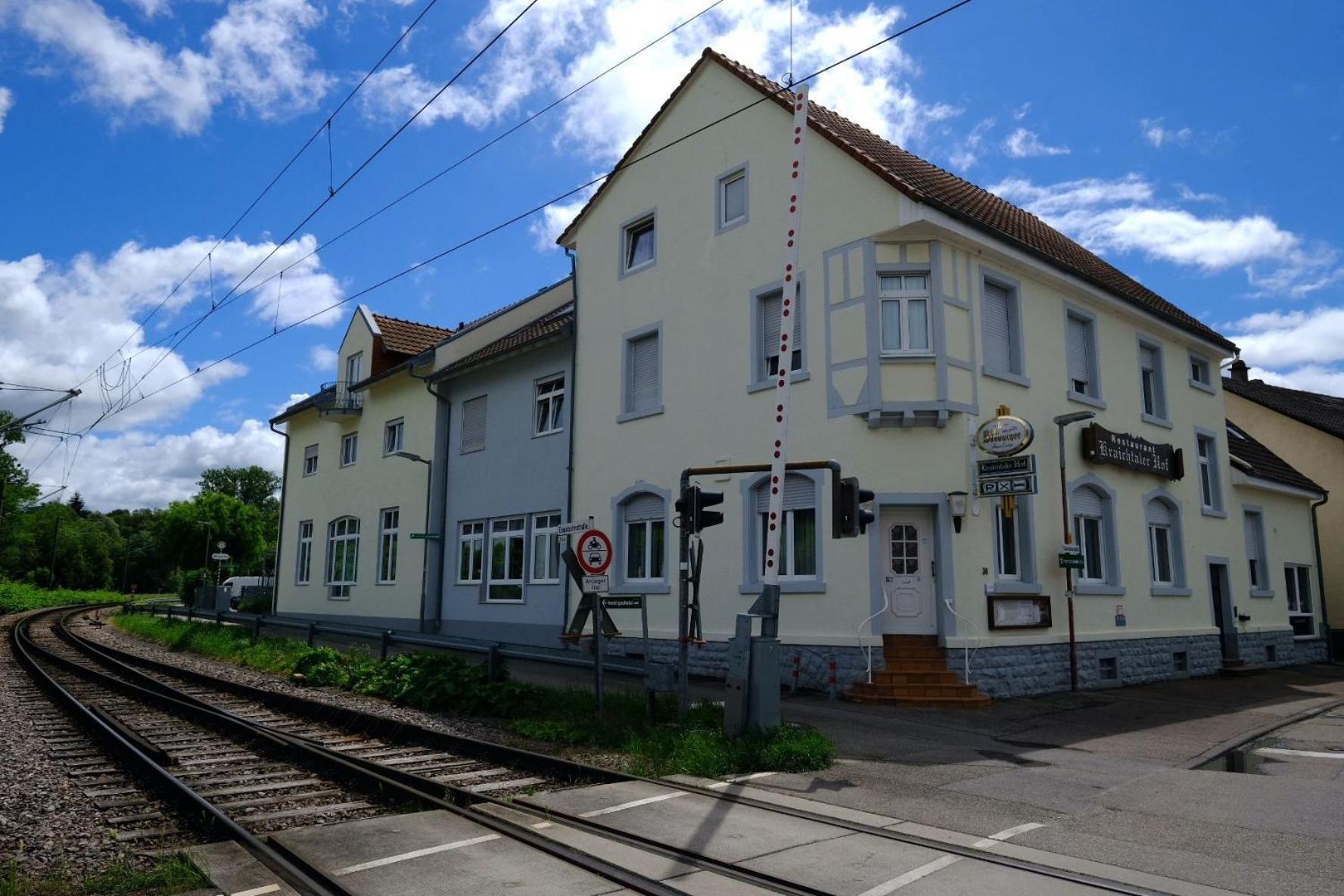 Kraichtaler Hof Hotel Exterior photo